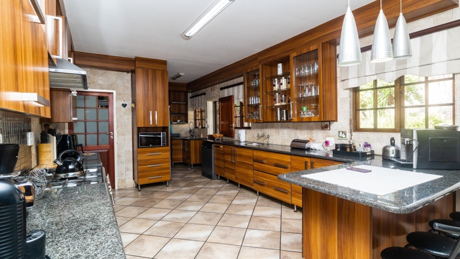 5 Bedroom Property for Sale in Protea Park North West